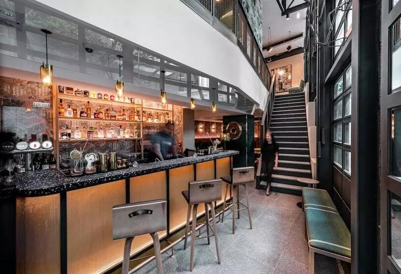 هتل Ovolo Central