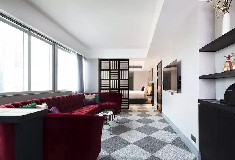 هتل Ovolo Central