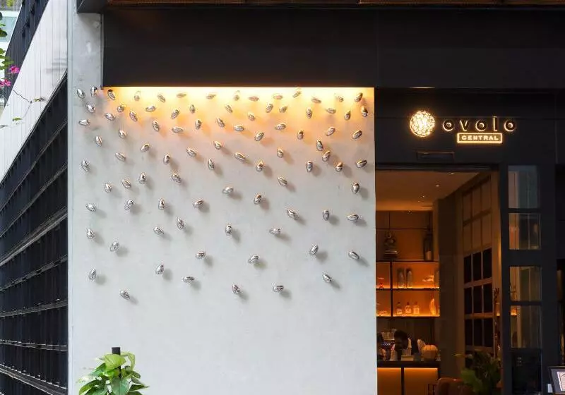 هتل Ovolo Central