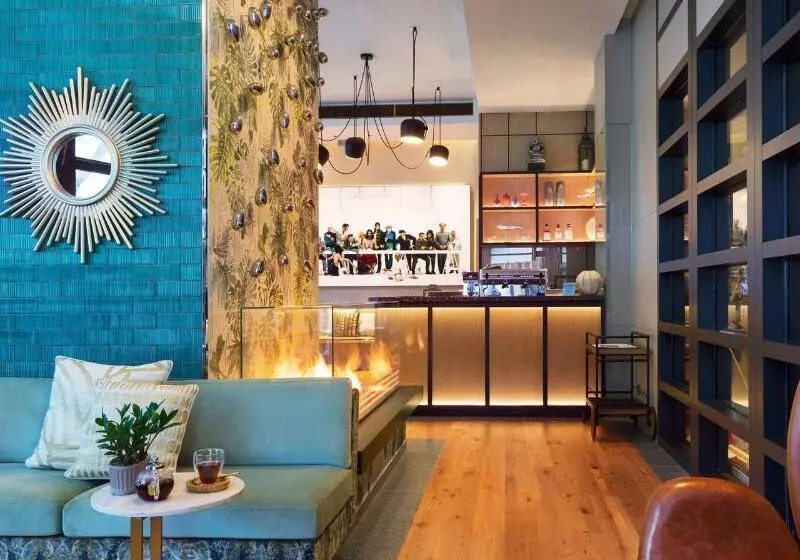 هتل Ovolo Central