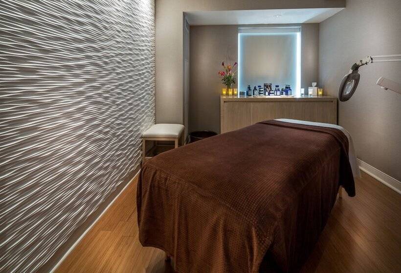 Godfrey Hotel Chicago