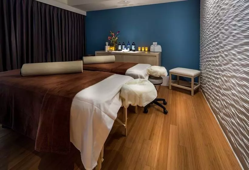 Godfrey Hotel Chicago