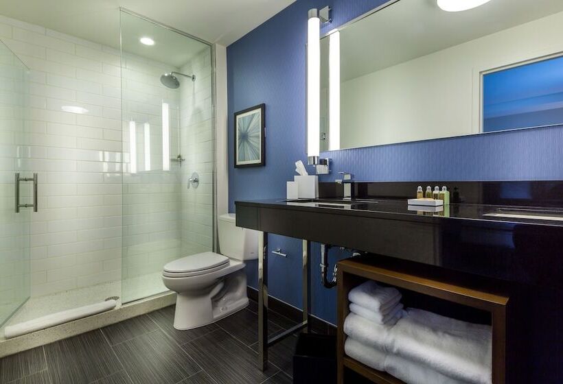 Godfrey Hotel Chicago