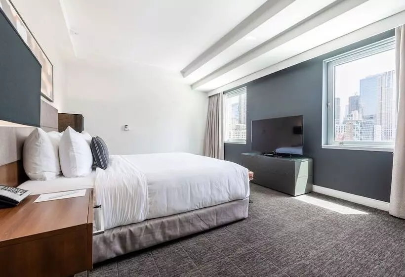 Godfrey Hotel Chicago