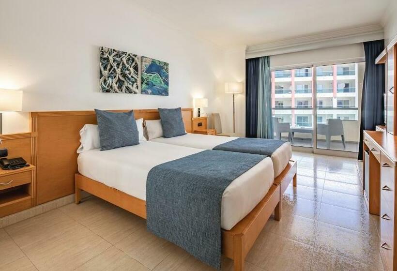 בית מלון כפרי Ukino Palmeiras Village