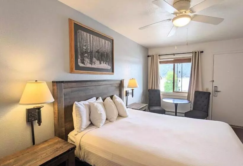 ホテル Western Riviera Lakeside Lodging