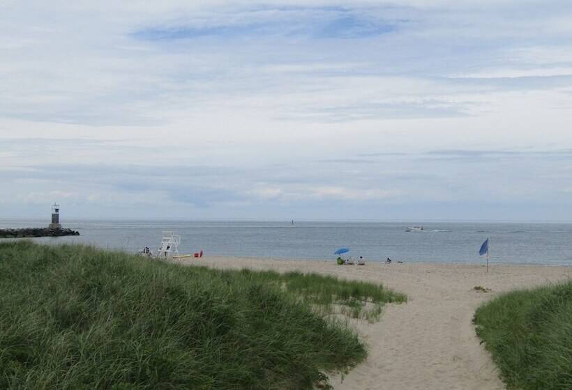 汽车旅馆  Sole East Beach