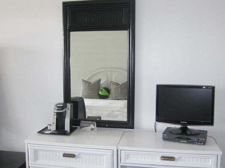 汽车旅馆  Sole East Beach