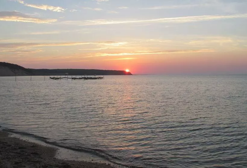 모텔 Sole East Beach