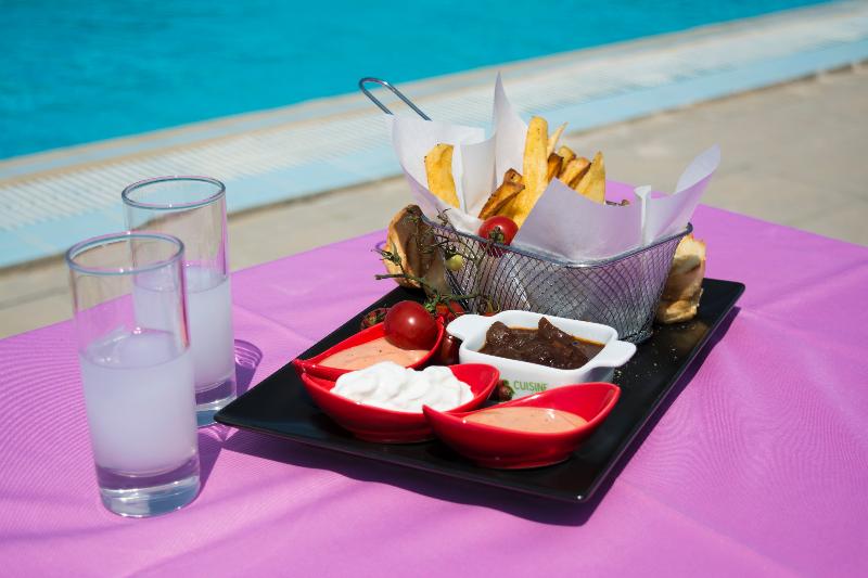 אתר נופש Bouradanis Village