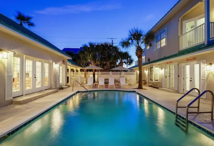 استراحتگاه Island Cottage Inn