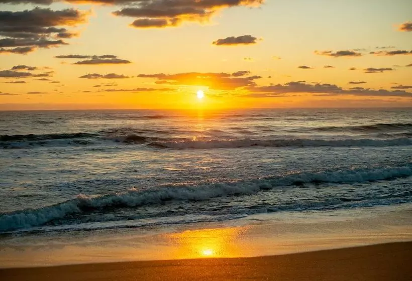 استراحتگاه Island Cottage Inn