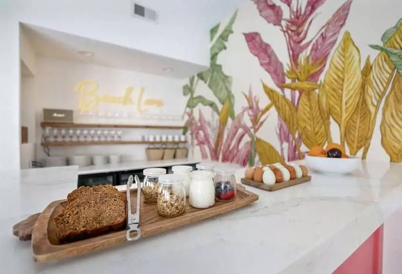 استراحتگاه Island Cottage Inn