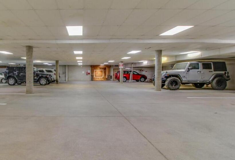 Romance At Riverbends Snowflake Lift