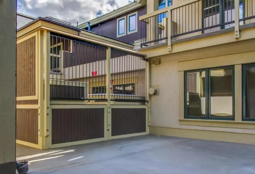 Romance At Riverbends Snowflake Lift