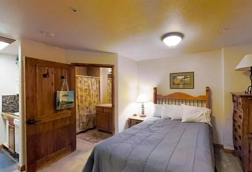 Romance At Riverbends Snowflake Lift