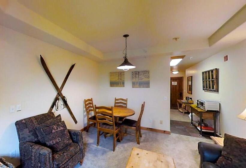 Romance At Riverbends Snowflake Lift