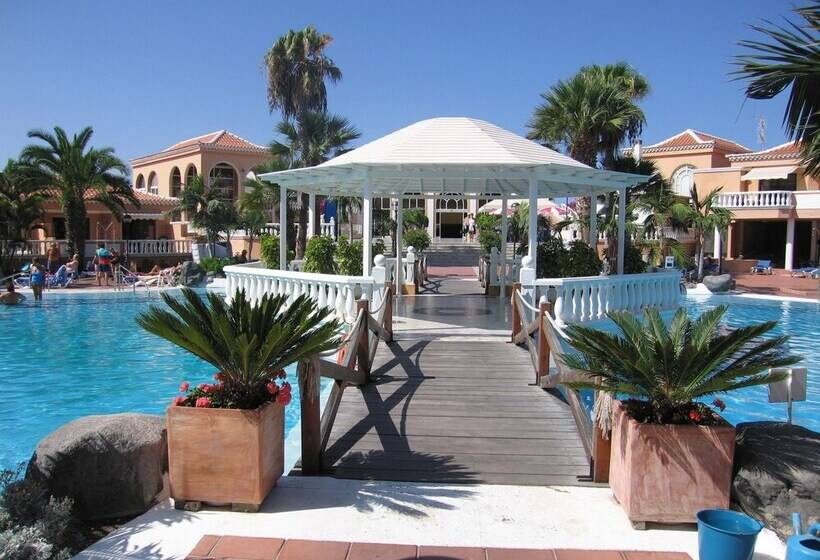 Tenerife Royal Gardens   Viviendas Vacacionales