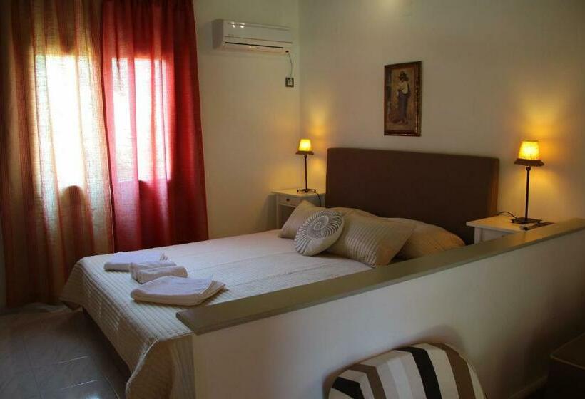 فندق صغير Captain Yiannis