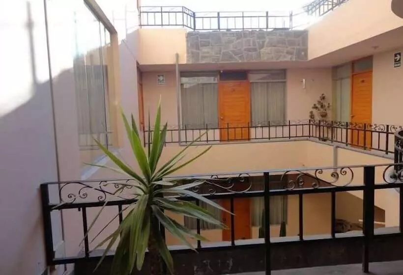 簡易ホテル Mirasol