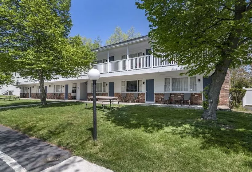 ホテル Anchor Inn And Cottages Wellsogunquit