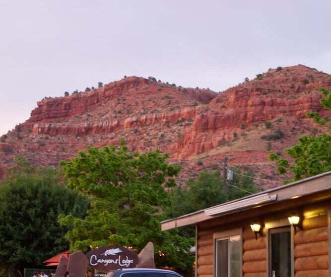 בית מלון כפרי Canyons Lodge A Canyons Collection Property