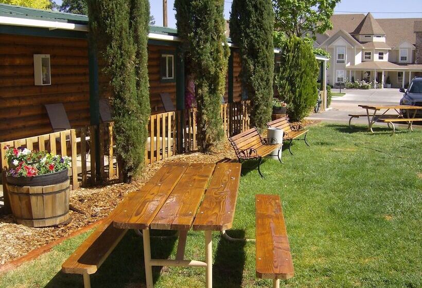 בית מלון כפרי Canyons Lodge A Canyons Collection Property