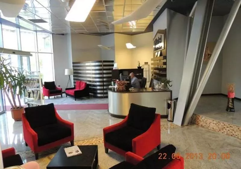 ホテル Dajti Tower   Belvedere