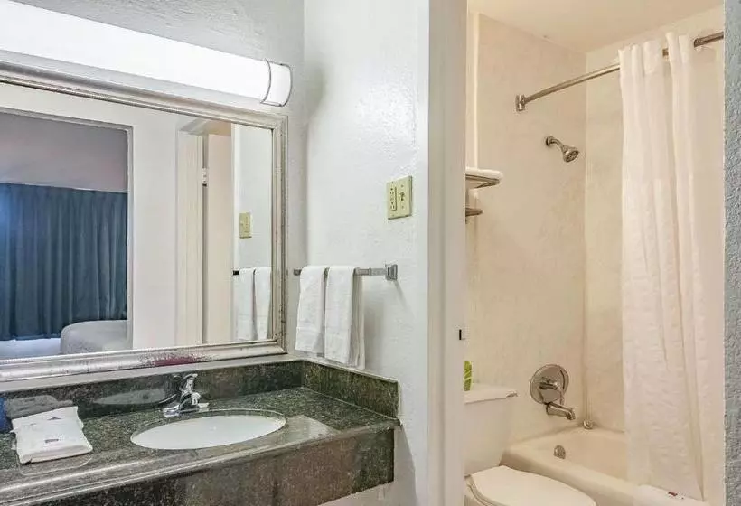 酒店 Executive Thibodaux New Orleans