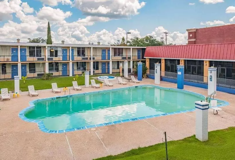 酒店 Executive Thibodaux New Orleans