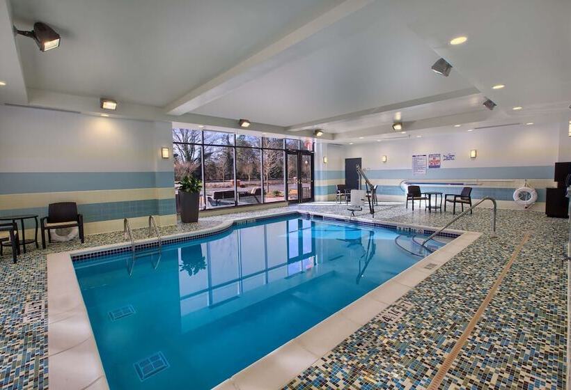 בית מלון כפרי Hilton Garden Inn Durham/university Medical Center