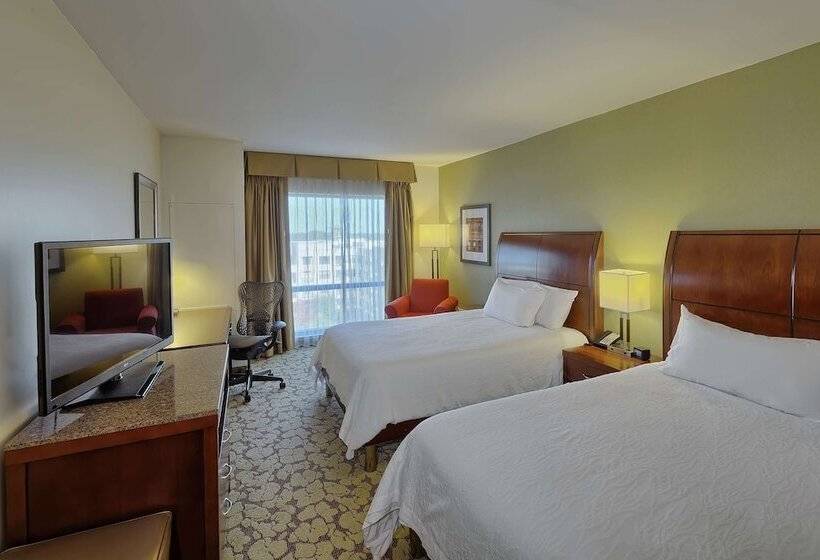 בית מלון כפרי Hilton Garden Inn Durham/university Medical Center