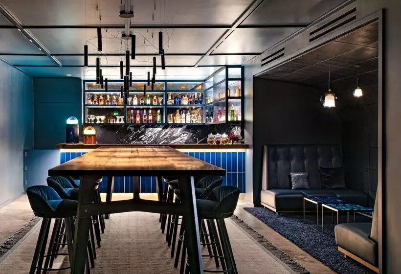 Отель Hyatt Centric Murano Venice