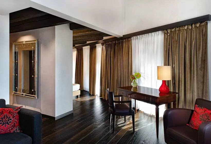 Отель Hyatt Centric Murano Venice