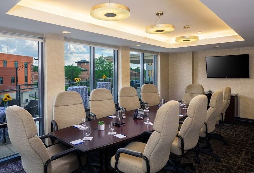 Kent State University Hotel And Conference Center