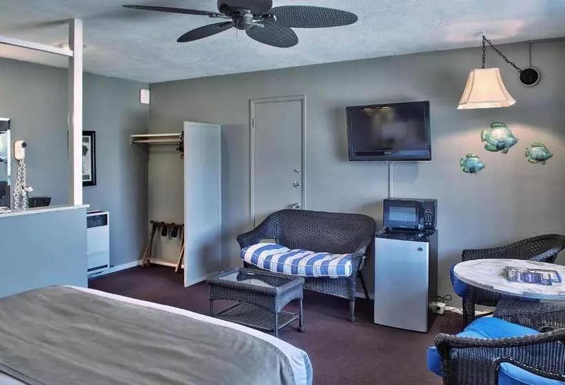 فندق Lovers Point Inn