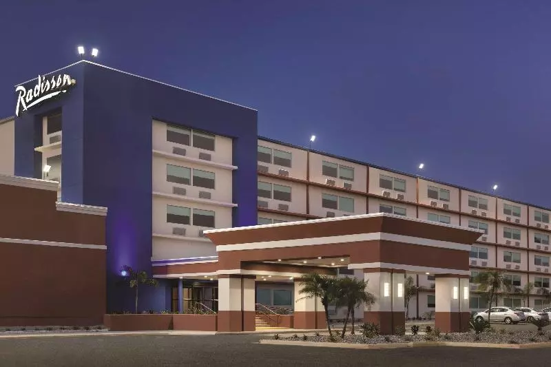 Radisson Hotel Mcallen Airport