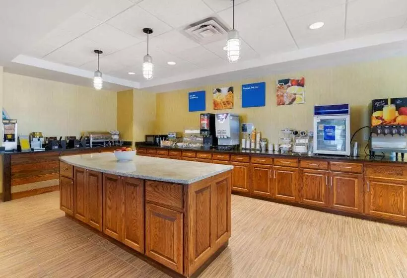 هتل Sonesta Essential Minot