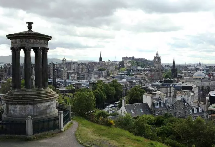 Hotelli Victoria Park House