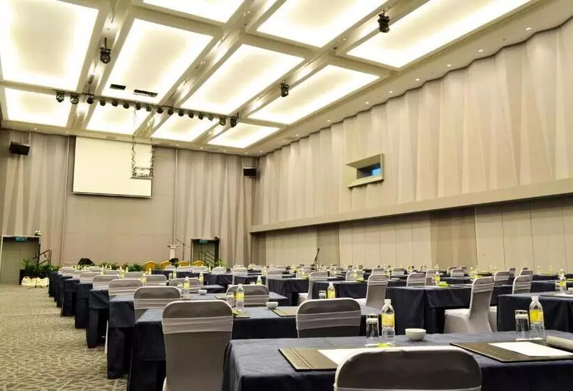 هتل Vivatel Kuala Lumpur