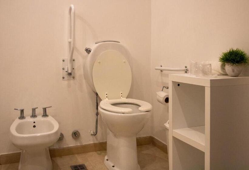 Howard Johnson Hotel & Convention Center Madariaga   Carilo