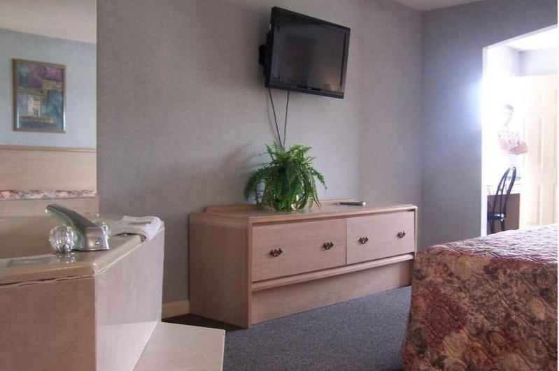 فندق على الطريق Celebration Inn