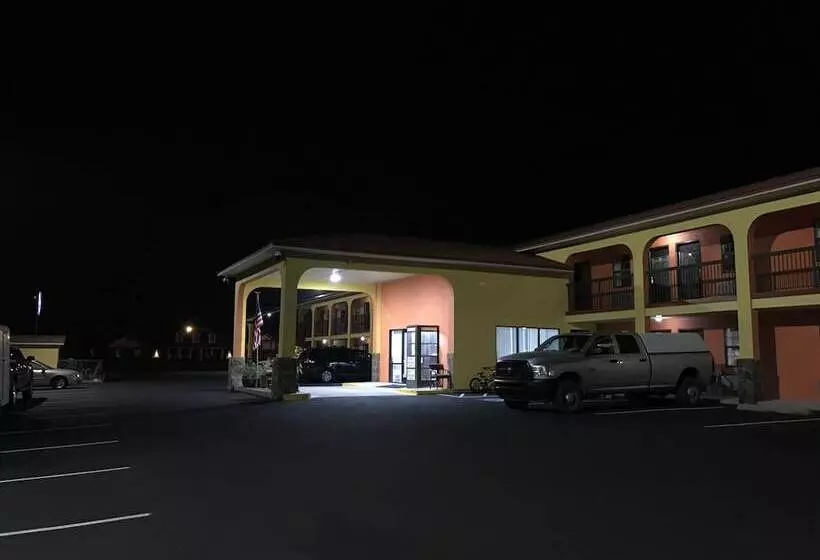 모텔 Relax Inn Mcrae