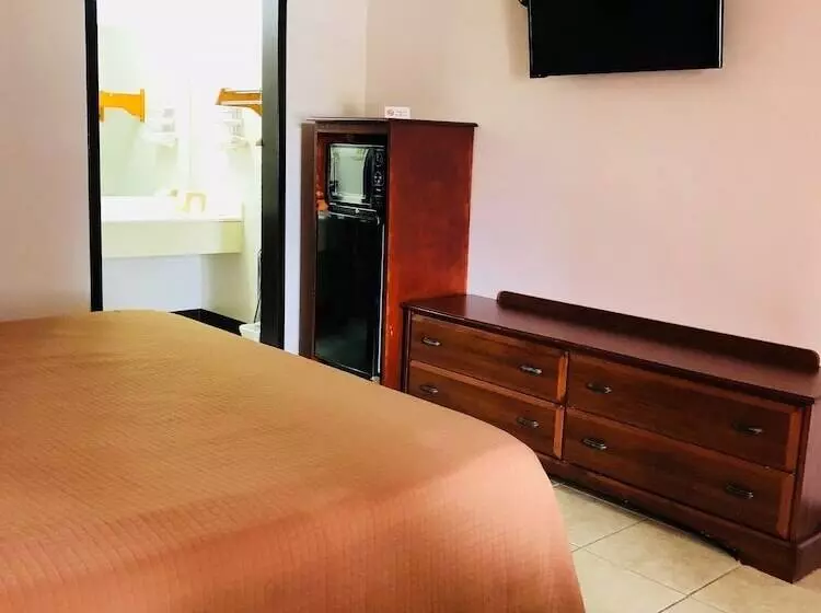 모텔 Relax Inn Mcrae