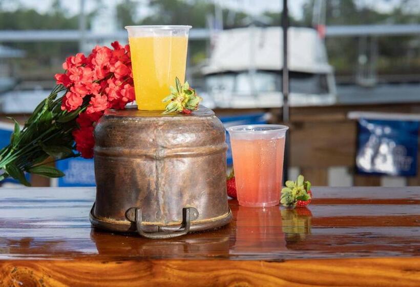 فندق على الطريق Steinhatchee River Inn And Marina