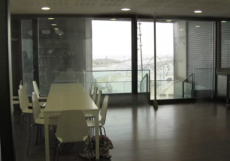 Отель Barcelona Sailing Hostel