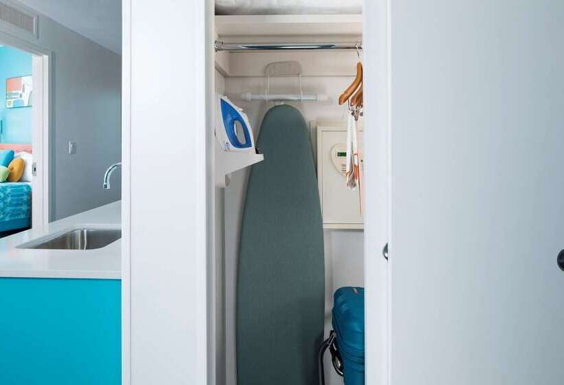 Universal's Cabana Bay Beach Resort