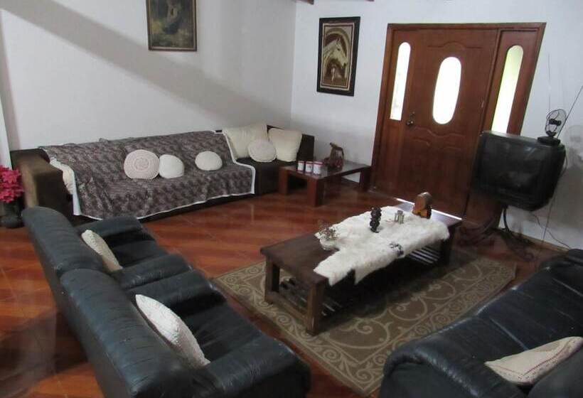 Bed & Breakfast Maria Adelaida Hostal