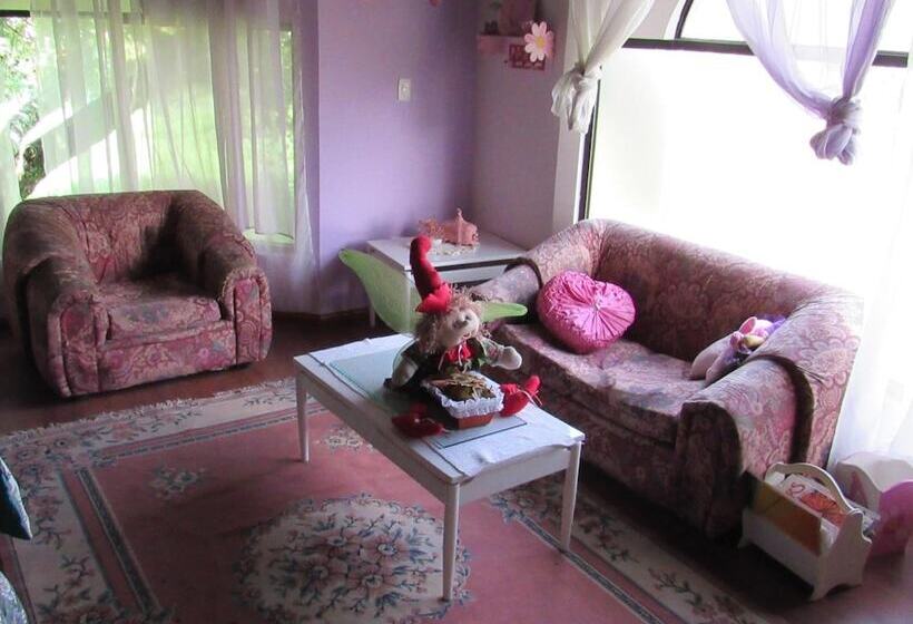 Bed & Breakfast Maria Adelaida Hostal