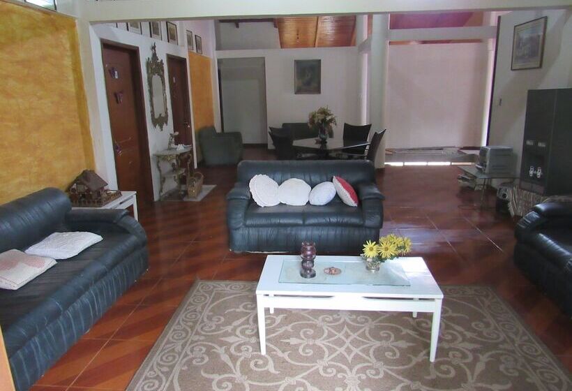 Bed & Breakfast Maria Adelaida Hostal